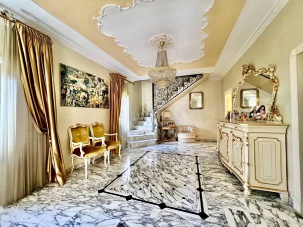 casa indipendente in vendita a Roma in zona Torre Gaia