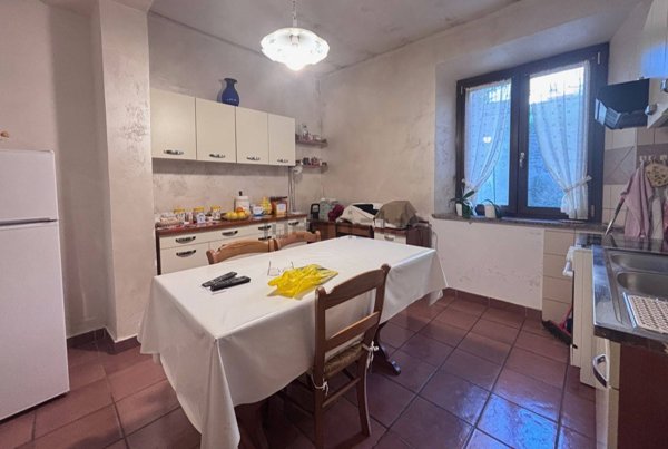 appartamento in vendita a Roma in zona Valle Muricana