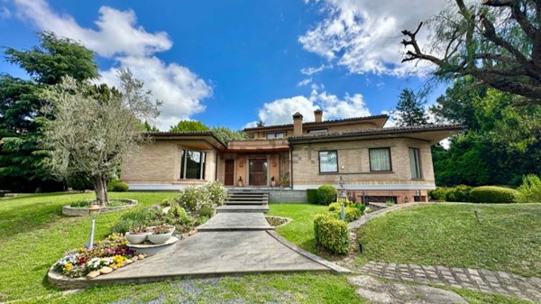 casa indipendente in vendita a Roma in zona Olgiata