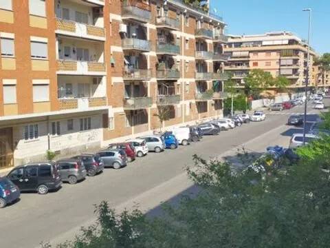 appartamento in vendita a Roma in zona Ostia