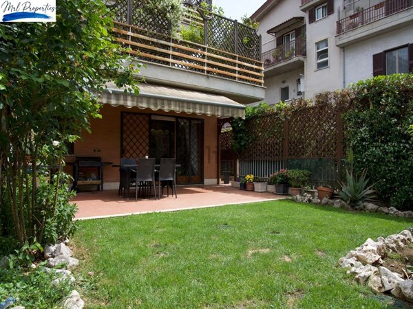 appartamento in vendita a Roma in zona Primavalle