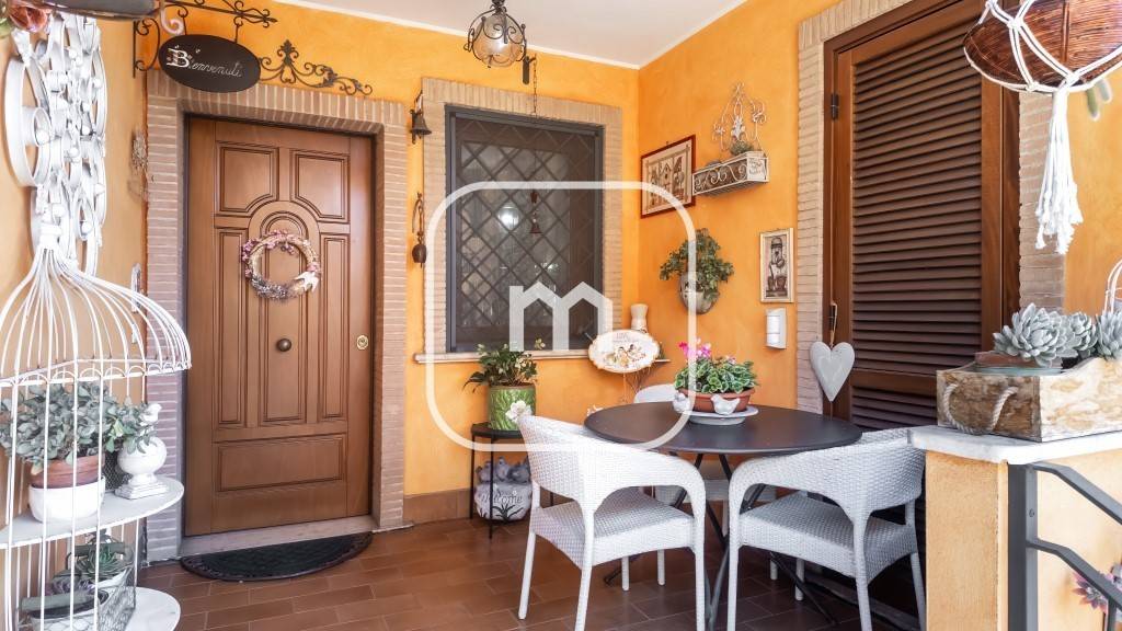 casa indipendente in vendita a Roma in zona Ostiense