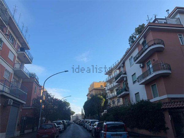 appartamento in vendita a Roma in zona Gianicolense