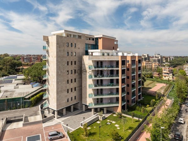 appartamento in vendita a Roma in zona EUR