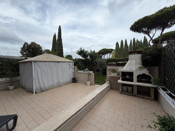 appartamento in vendita a Roma in zona Labaro