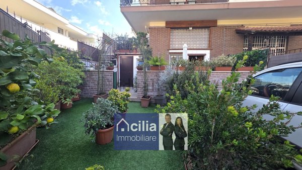 appartamento in vendita a Roma in zona Ostiense
