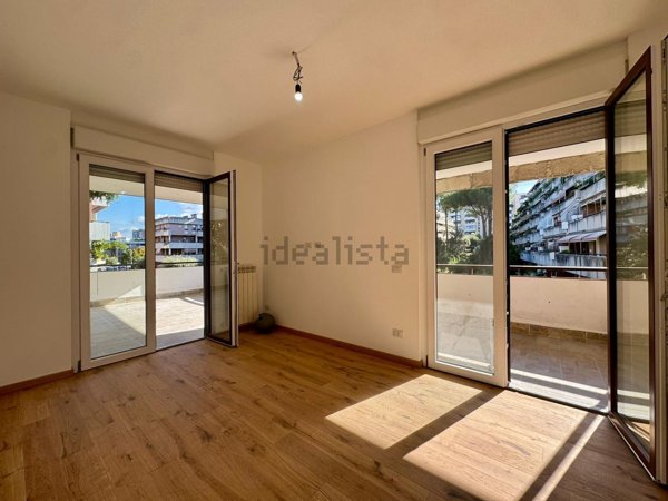 appartamento in vendita a Roma in zona EUR