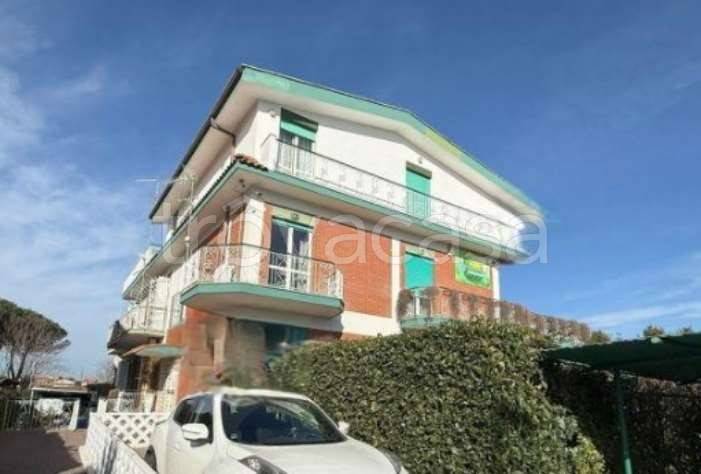 appartamento in vendita a Roma in zona Borghesiana