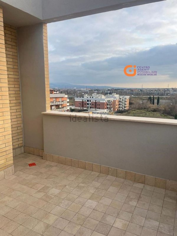 appartamento in vendita a Roma in zona Tor Cervara