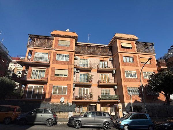 appartamento in vendita a Roma in zona Aurelio