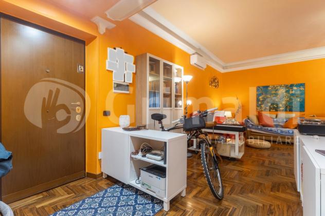 appartamento in vendita a Roma in zona Ardeatino