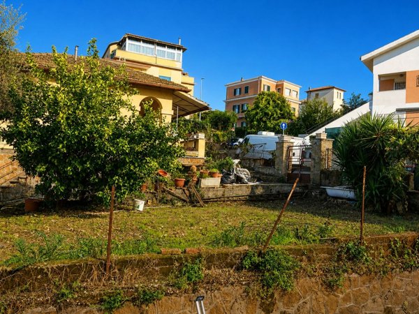 casa indipendente in vendita a Roma in zona Vitinia