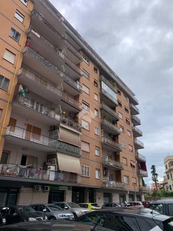 appartamento in vendita a Roma in zona Prenestino-Labicano