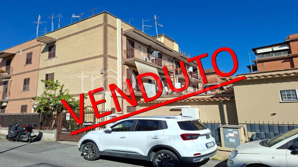 appartamento in vendita a Roma