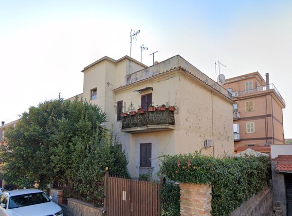appartamento in vendita a Roma in zona Finocchio