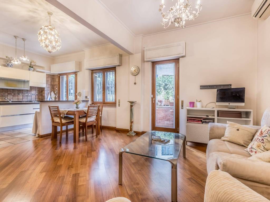 appartamento in vendita a Roma