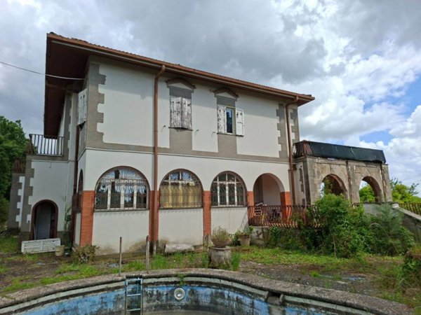 villa in vendita a Roma in zona Lunghezza