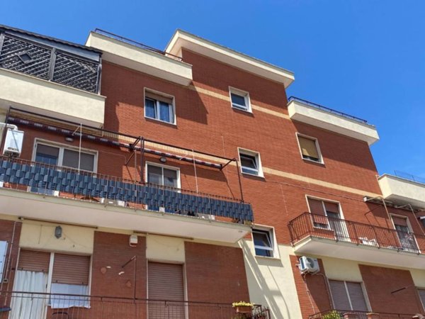 appartamento in vendita a Roma in zona Dragona/Bagnoletto
