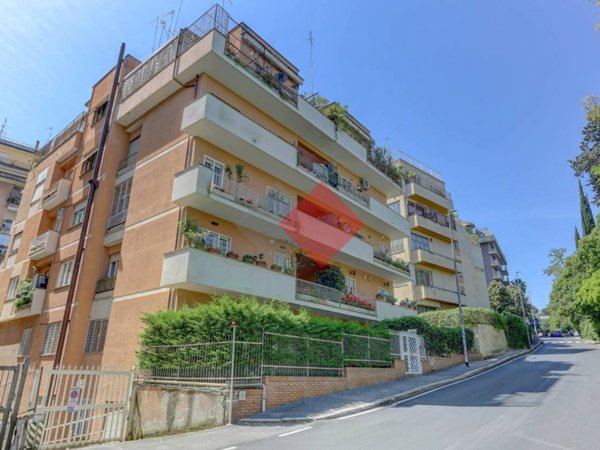 appartamento in vendita a Roma in zona Tor di Quinto