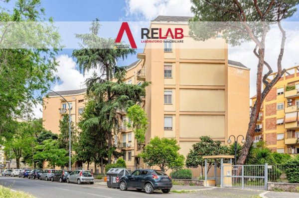 appartamento in vendita a Roma in zona Cinecittà