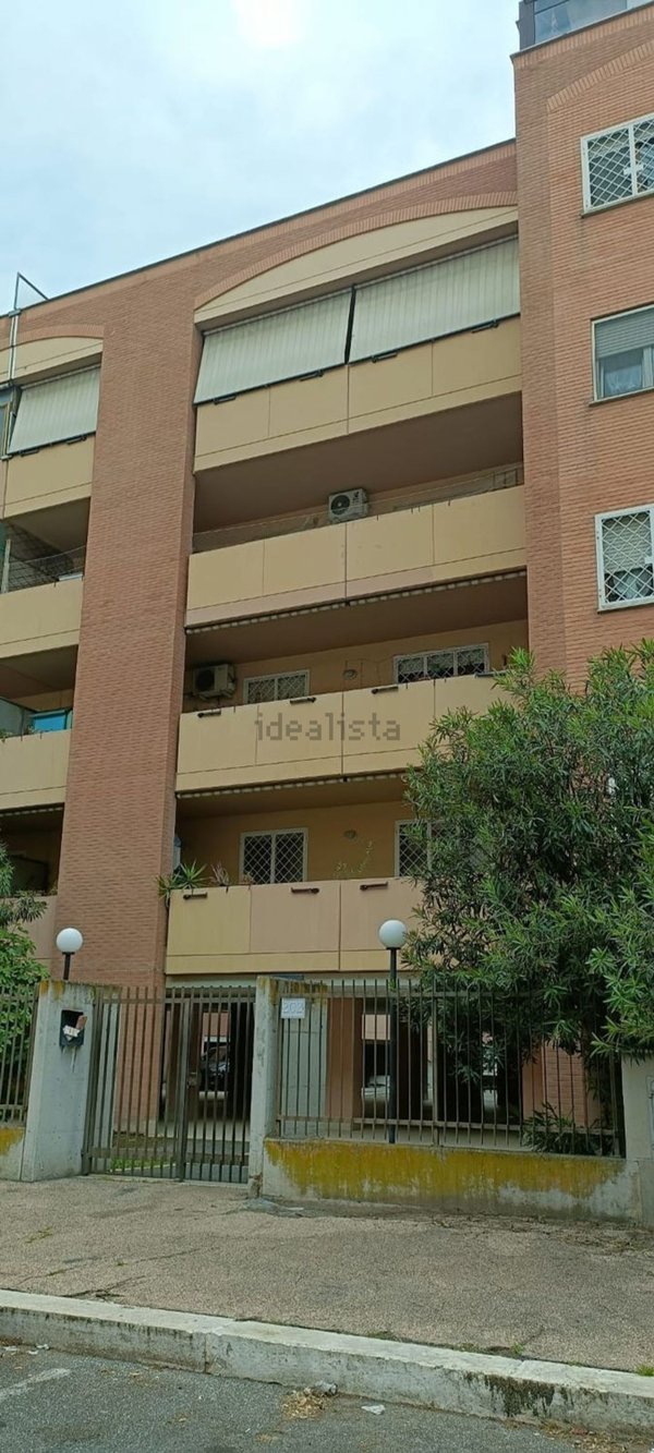 appartamento in vendita a Roma in zona Ponte di Nona