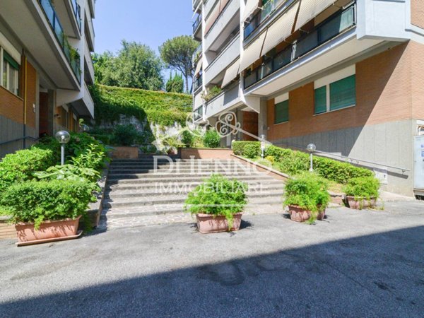 appartamento in vendita a Roma in zona Della Vittoria