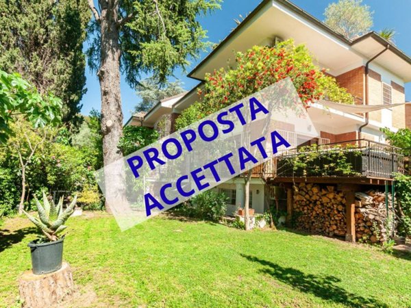 casa indipendente in vendita a Roma in zona Spinaceto