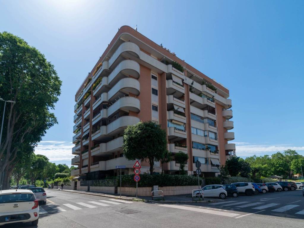 appartamento in vendita a Roma in zona Torrino