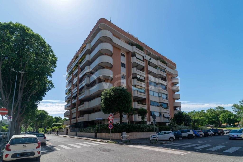 appartamento in vendita a Roma in zona Torrino