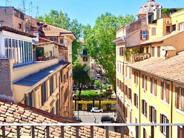 appartamento in vendita a Roma in zona Centro Storico