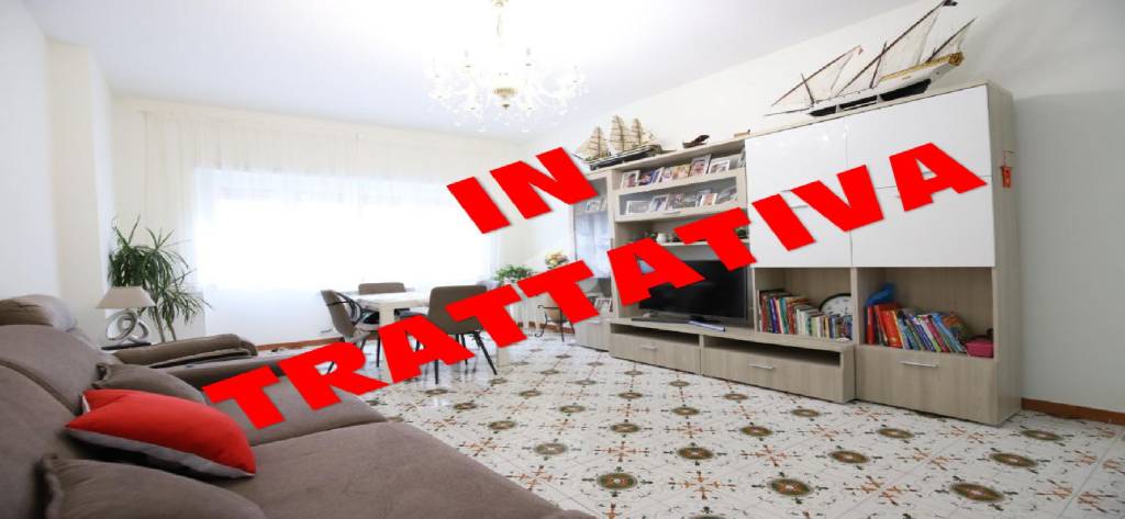 appartamento in vendita a Roma in zona Ostia