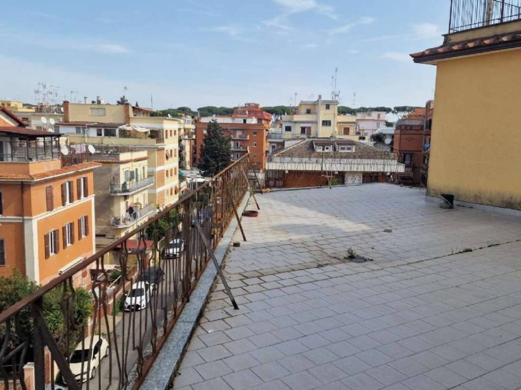 appartamento in vendita a Roma in zona Aurelio