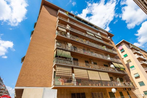 appartamento in vendita a Roma in zona Don Bosco