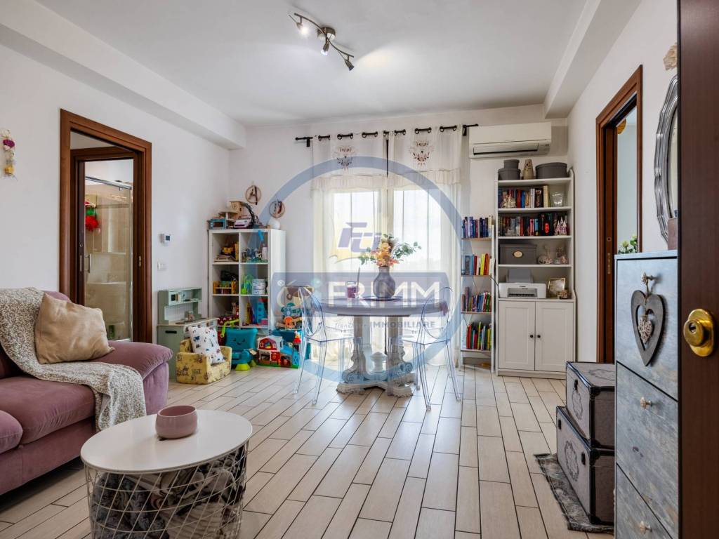 appartamento in vendita a Roma in zona Acilia