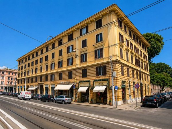 appartamento in vendita a Roma in zona Esquilino