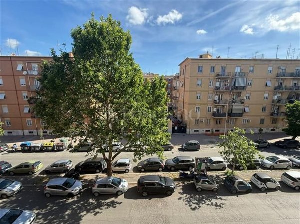 appartamento in vendita a Roma in zona Ostia