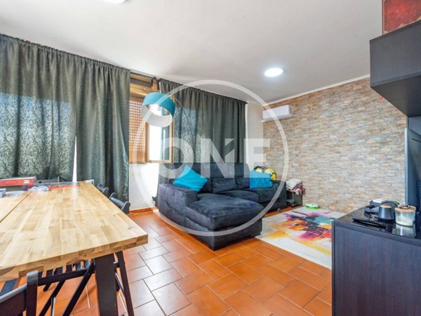 appartamento in vendita a Roma in zona Torre Maura