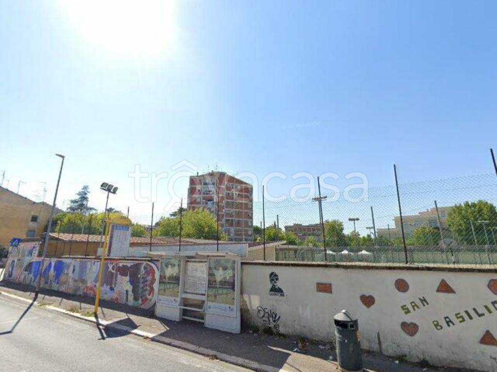terreno edificabile in vendita a Roma in zona San Basilio