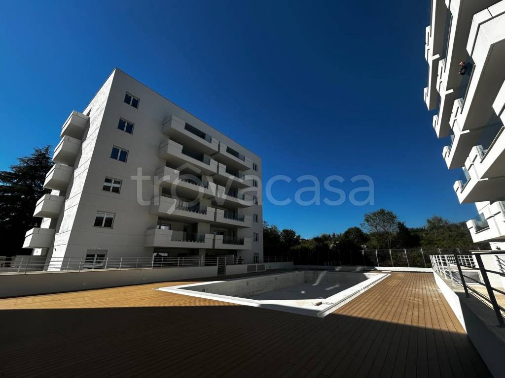 appartamento in vendita a Roma in zona Torre Maura