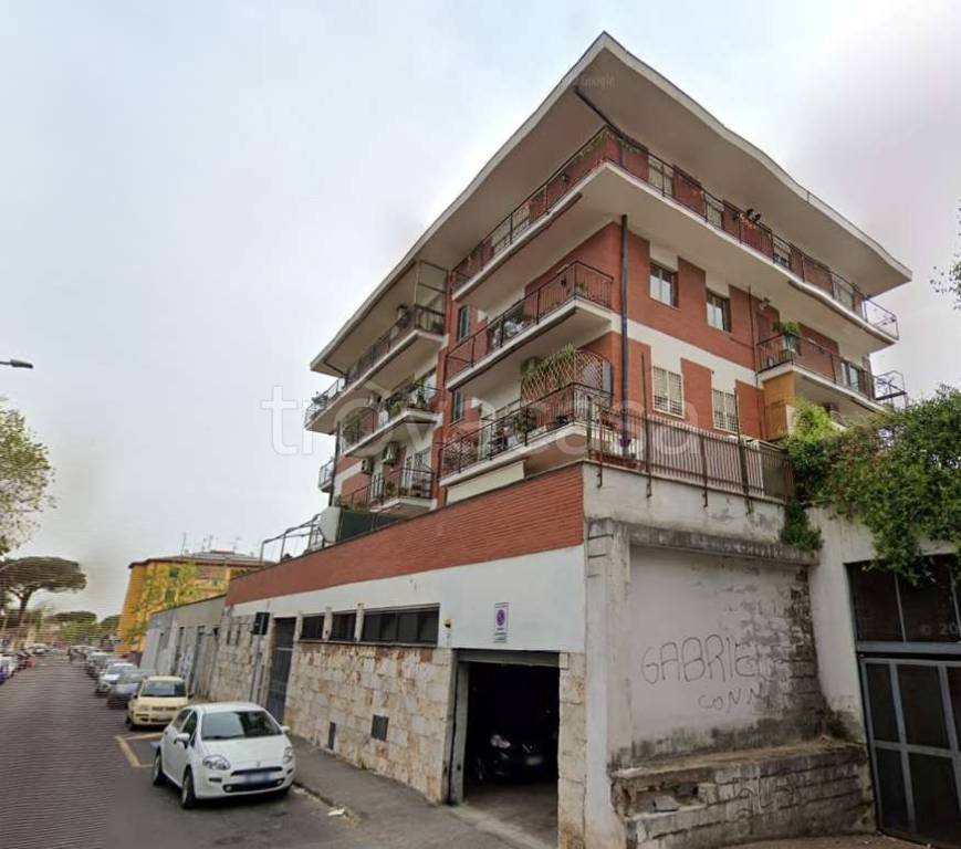 appartamento in vendita a Roma in zona Prenestino-Centocelle