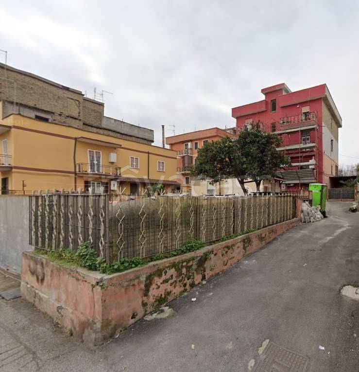 appartamento in vendita a Roma in zona Torre Maura