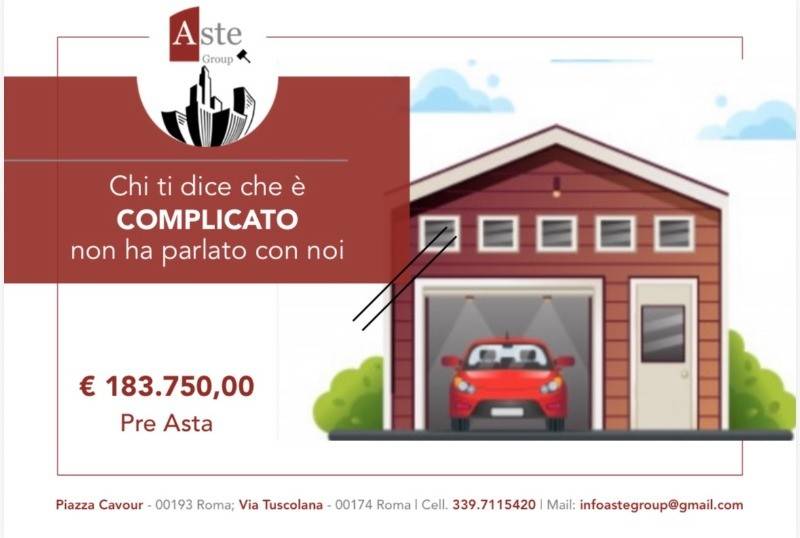 appartamento in vendita a Roma in zona Pantan Monastero