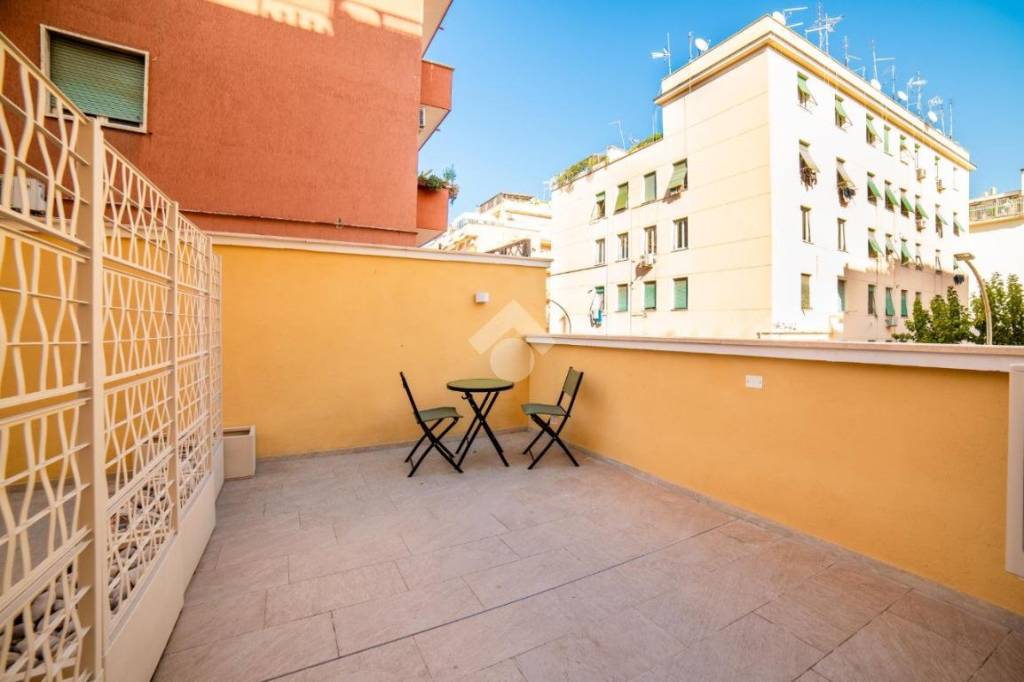 appartamento in vendita a Roma in zona Gianicolense