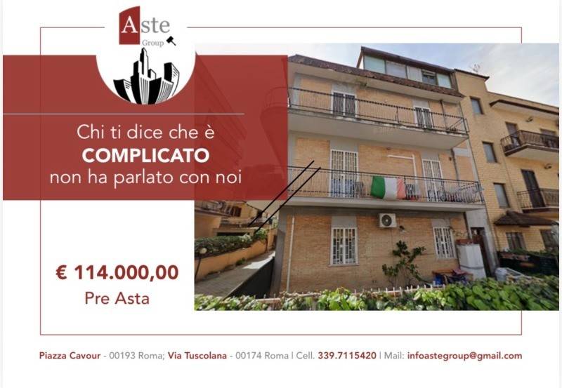 appartamento in vendita a Roma in zona Torre Angela