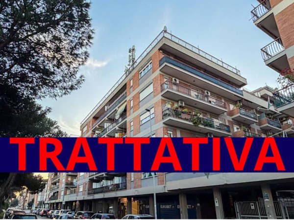 appartamento in vendita a Roma in zona Ostia