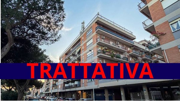 appartamento in vendita a Roma in zona Ostia