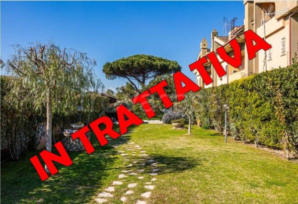 appartamento in vendita a Roma in zona Casal Palocco