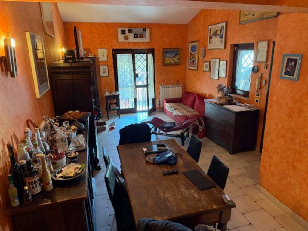 casa indipendente in vendita a Roma in zona Ostia