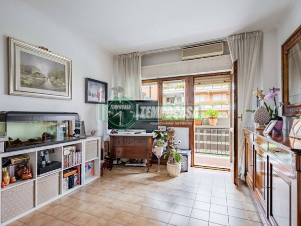 appartamento in vendita a Roma in zona Giuliano Dalmata