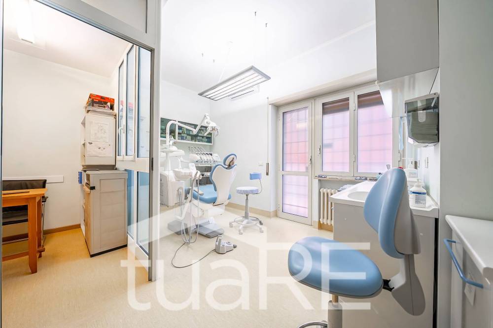 appartamento in vendita a Roma in zona Ostiense